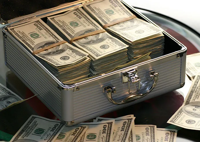 "Poor People Don't Know How It Works": 30 Wild Activities That Only The Filthy Rich Could Even Think Of