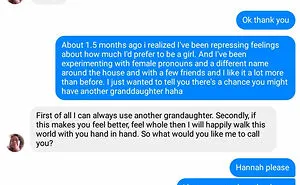 50 Family Members Showing Just How Much They Love And Support Their LGBTQ+ Kids And Grandkids (New Pics)