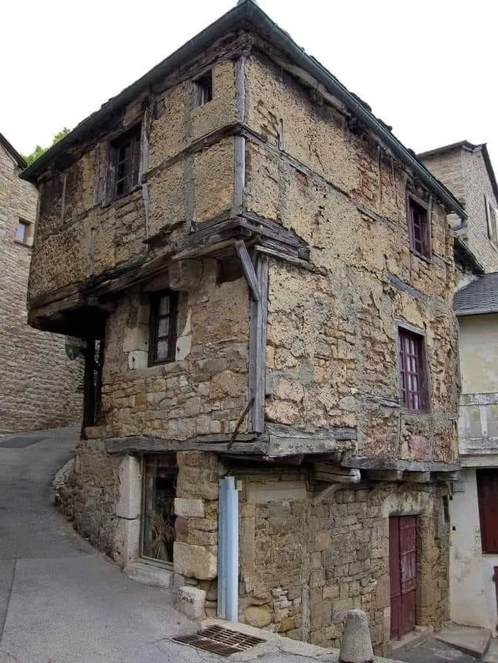The Oldest House In France  It's Found In Aveyron, It's 700 Years Old, It Was Built In The 13th Century And Belonged To A Jeanne