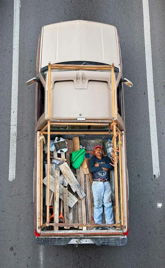 Photographer Takes Aerial Photos Of Daily Commuters Around Mexico In His Series “Carpoolers” (30 Pics)