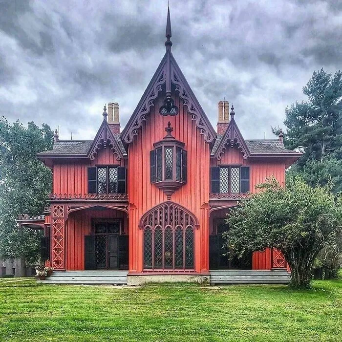 This Instagram Page With 494K Followers Collects 'Historical Homes Of America', Here Are 40 Of The Prettiest Ones