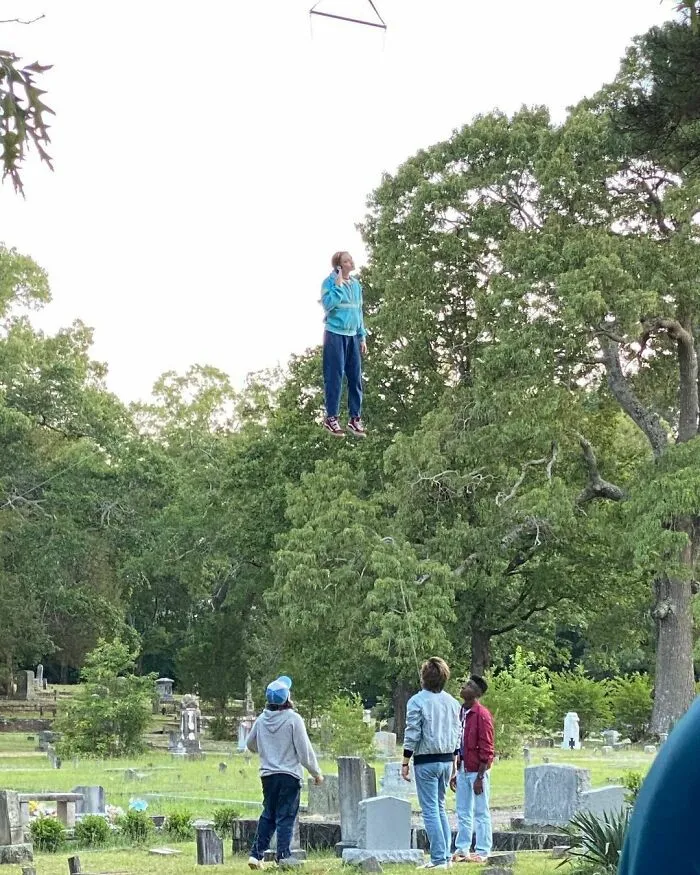 Max/Sadie Sink And The Magic Behind Her Levitation
