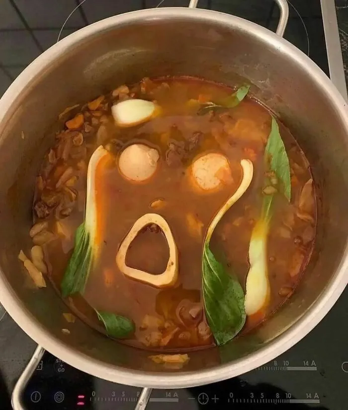 40 Of The Best "Chaotic Food" Pics That Might Raise A Few Questions