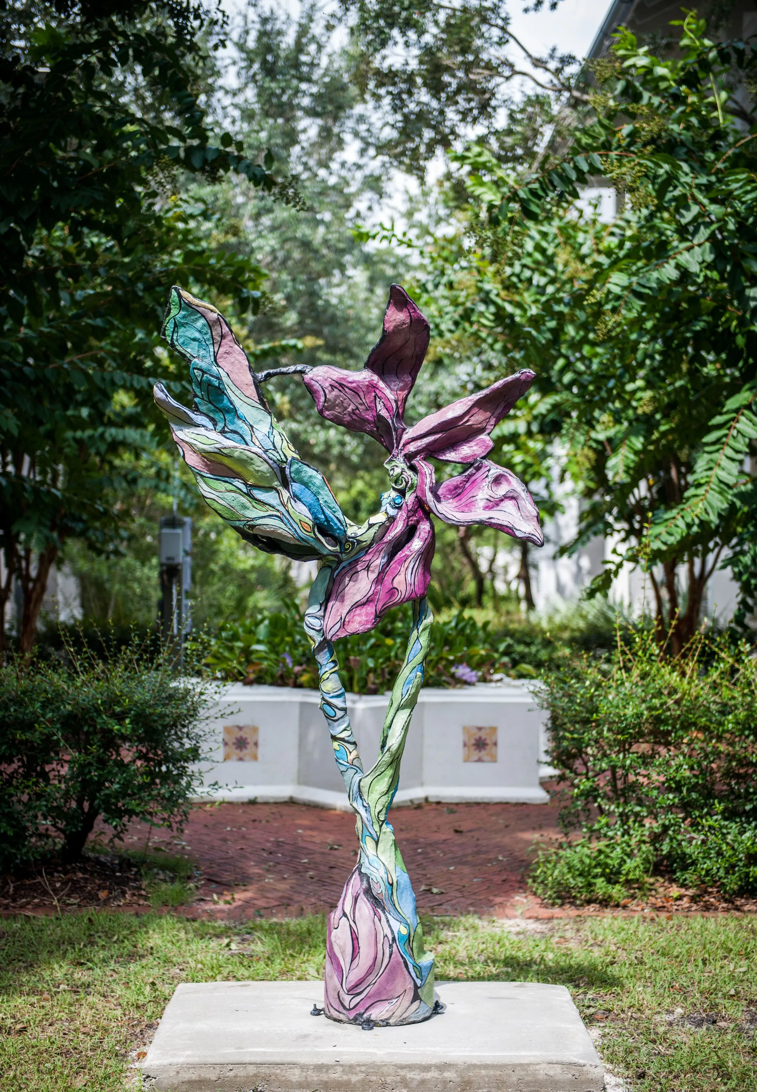 Recycled Art , Dragonfly , Flora