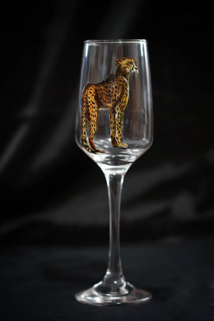 I Used Glasses For Painting Realistic Animals And Here Are 19 Photos Of Them (New Pics)