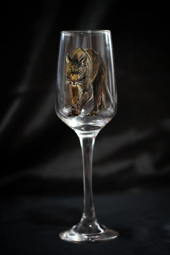 I Used Glasses For Painting Realistic Animals And Here Are 19 Photos Of Them (New Pics)