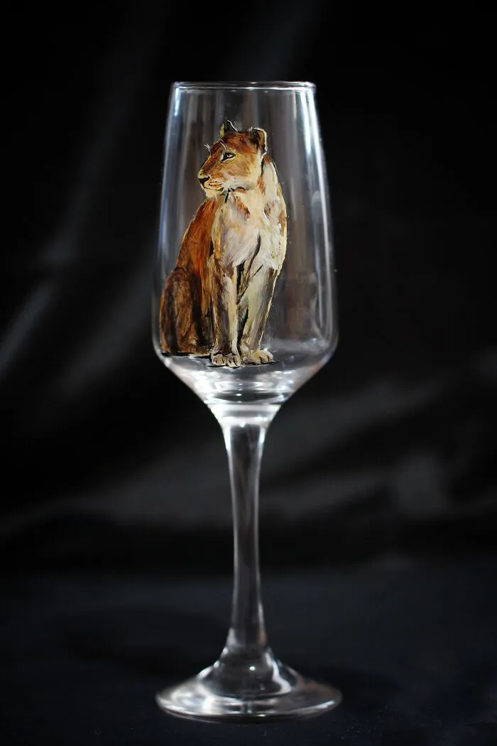 I Used Glasses For Painting Realistic Animals And Here Are 19 Photos Of Them (New Pics)