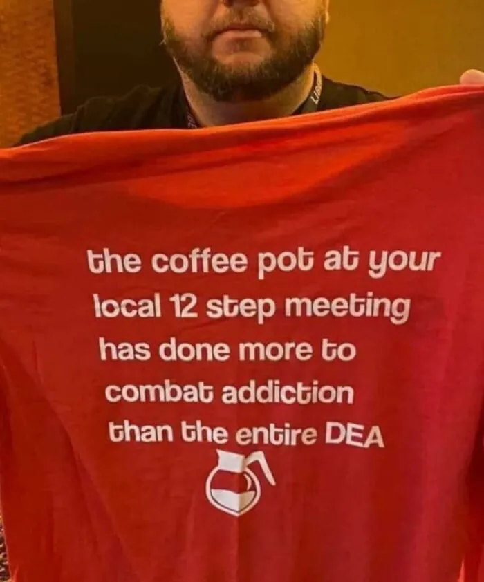 30 Weird, Disturbing, And Downright Cursed Shirts People Actually Wear, As Shared By These Twitter Accounts