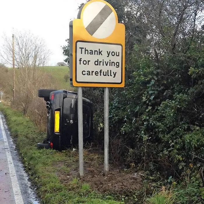 Facebook Page Shares 50 Pictures Who Are Winning The Funny Sign Game