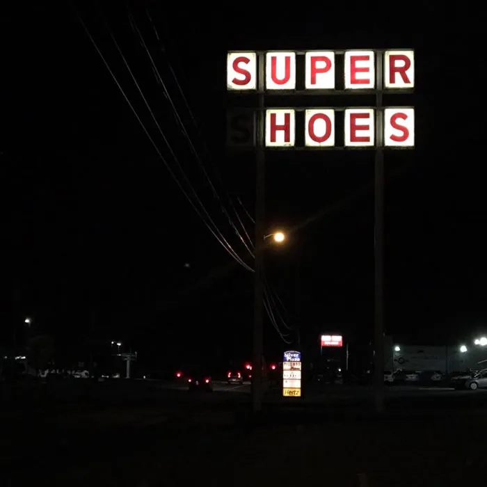 Facebook Page Shares 50 Pictures Who Are Winning The Funny Sign Game