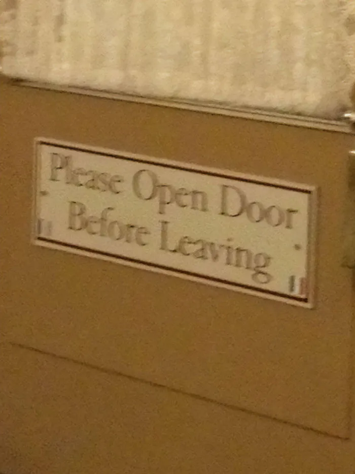 Facebook Page Shares 50 Pictures Who Are Winning The Funny Sign Game
