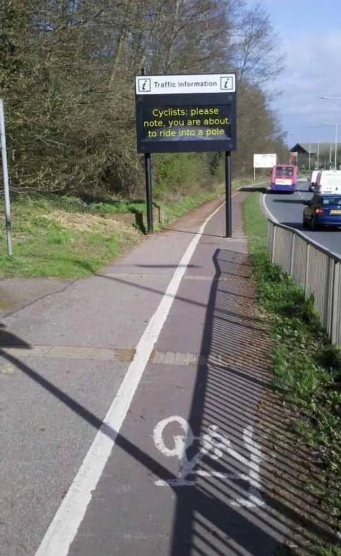 Facebook Page Shares 50 Pictures Who Are Winning The Funny Sign Game
