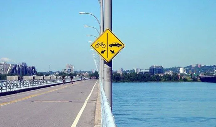 Facebook Page Shares 50 Pictures Who Are Winning The Funny Sign Game