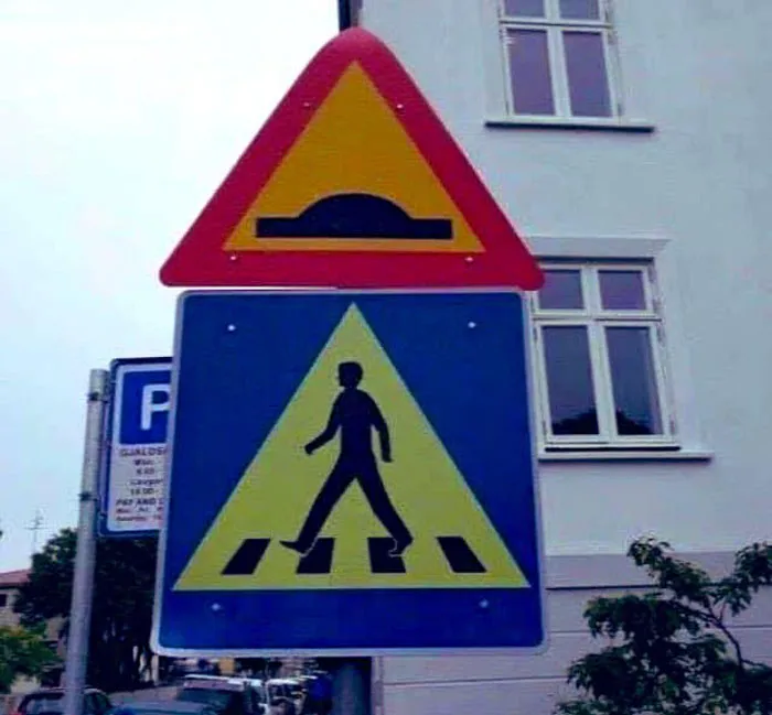 Facebook Page Shares 50 Pictures Who Are Winning The Funny Sign Game