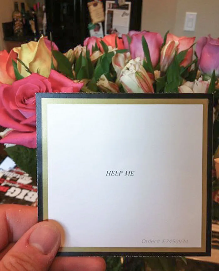 My Mother-In-Law Was Visiting For Three Weeks Leaving My Father-In-Law 2,000 Miles Away To Fend For Himself. He Sent Her These Flowers After A Week