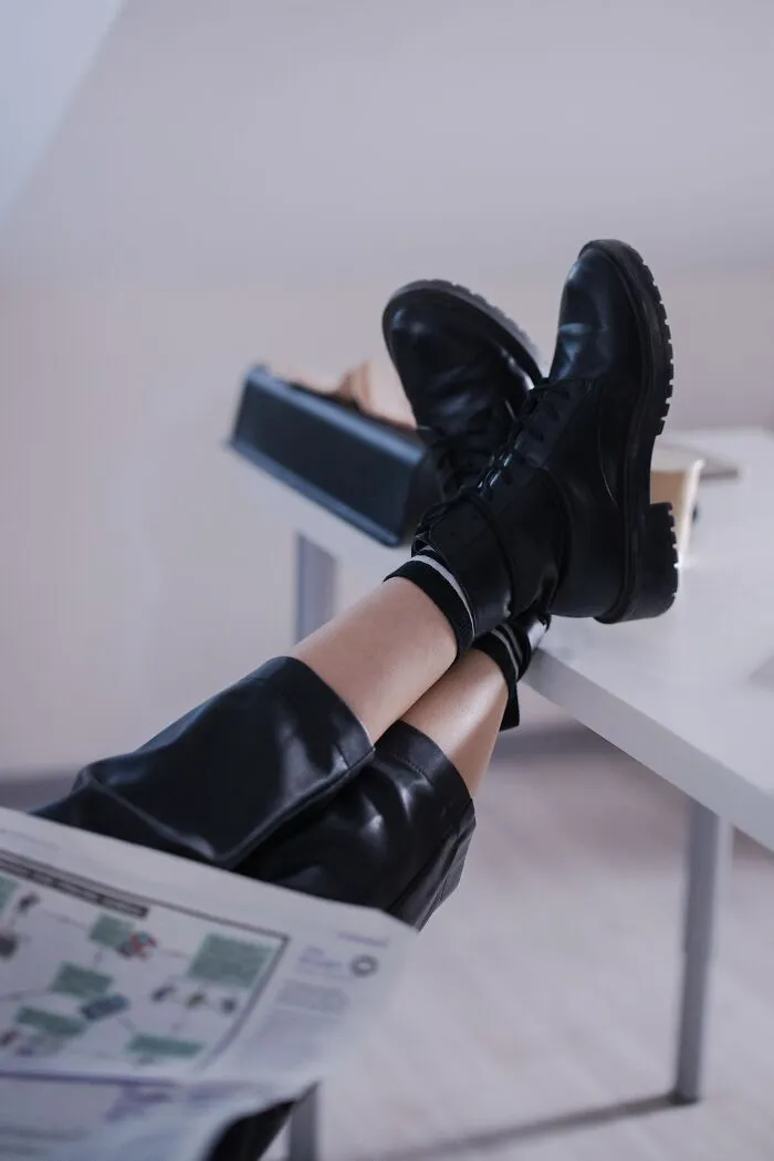 Recruiters Reveal How Job Candidates Instantly Lost Any Chances Of Getting The Job (30 Answers)