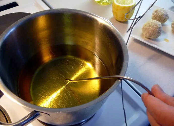 40 Times People Witnessed Their Incompetent Coworkers Make Such Dumb Mistakes, They Could Never Forget Them