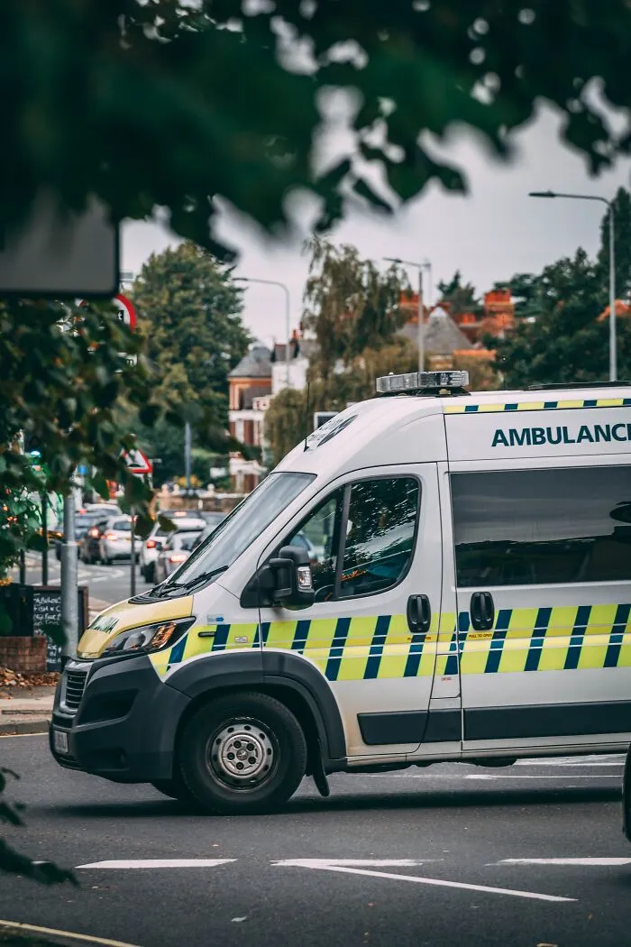 “Medical Workers Of Bored Panda, What’s The Weirdest Thing A Patient Has Ever Come In With?” (40 Stories)