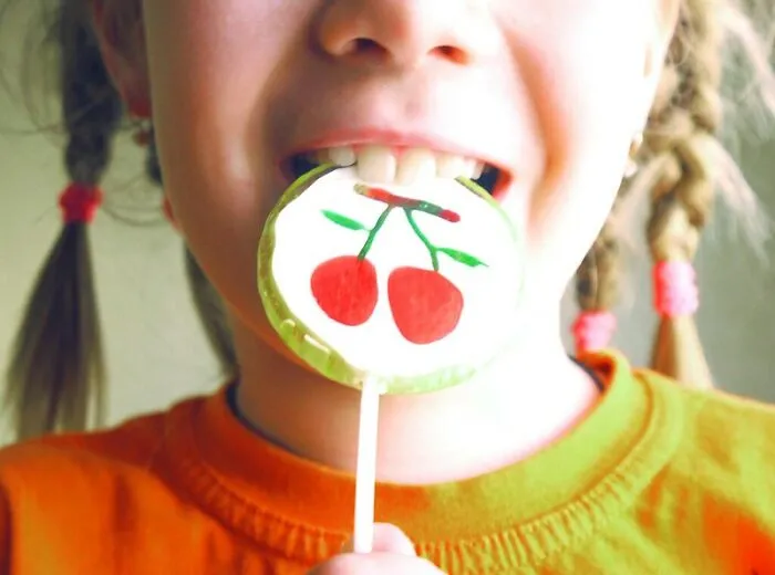 Distract A Tantrum With Candy