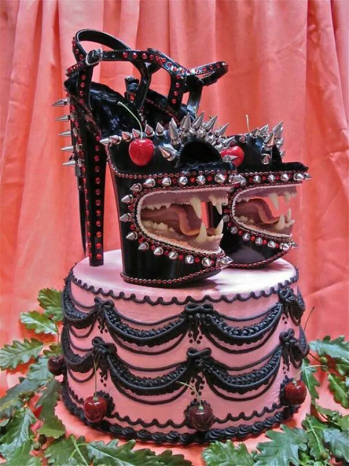¿Alguien quiere un poco de pastel?