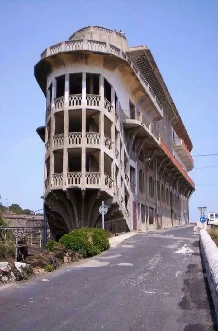 Abandoned Art Deco Awesomeness In The South Of France