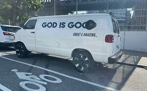 50 Designs That Are So Terrible, They Should Have Gotten Someone Fired (New Pics)