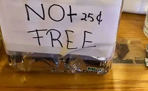 Cringeworthy Design Mistakes That Turned These 50 Signs Into A Hilarious Mess (New Pics)