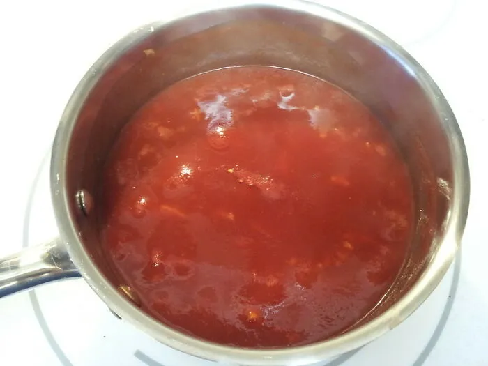 Pretending That Asian Wing Sauce Is Cooked Very Long And Difficult