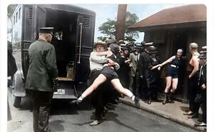 'Lost In History': 30 Illuminating Pictures That "Throw Light On Our Past"