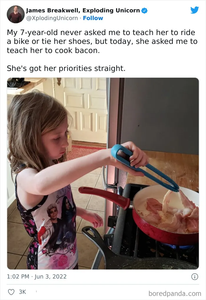 Dad Of 4 Girls Tweets Conversations With His Daughters, And It's Impossible Not To Laugh At Them (50 New Tweets)