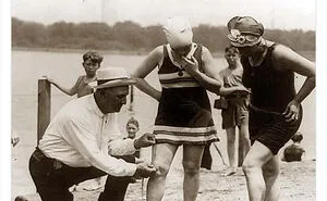 'Lost In History': 30 Illuminating Pictures That "Throw Light On Our Past"