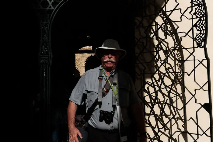 30 Candid Pictures I Captured In The Streets Of Various Cities