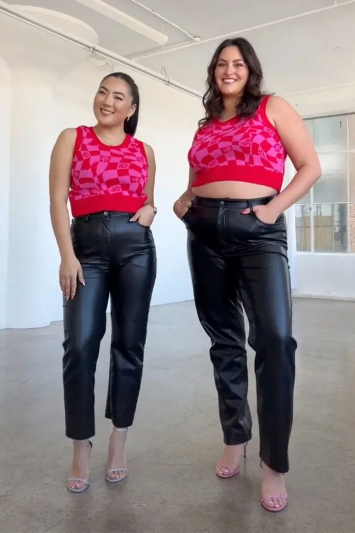 Estas mujeres comparan las tallas XL y XS de la misma ropa y sus videos se hacen virales
