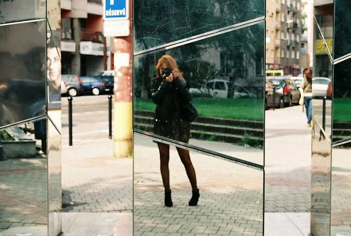 20 Mujeres revelan secretos que desearían contar a sus parejas pero que temen arruinar sus relaciones