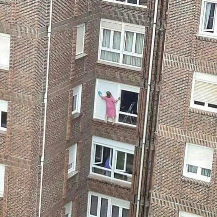 This Instagram Account Is Dedicated To Random Pics That Just Don't Make Any Sense, Here Are 50 Of The Best