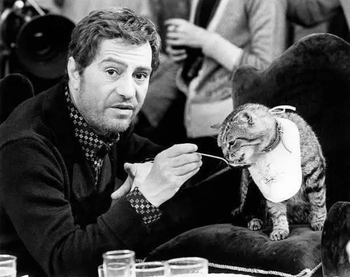 El actor italiano Nino Manfredi, 1975