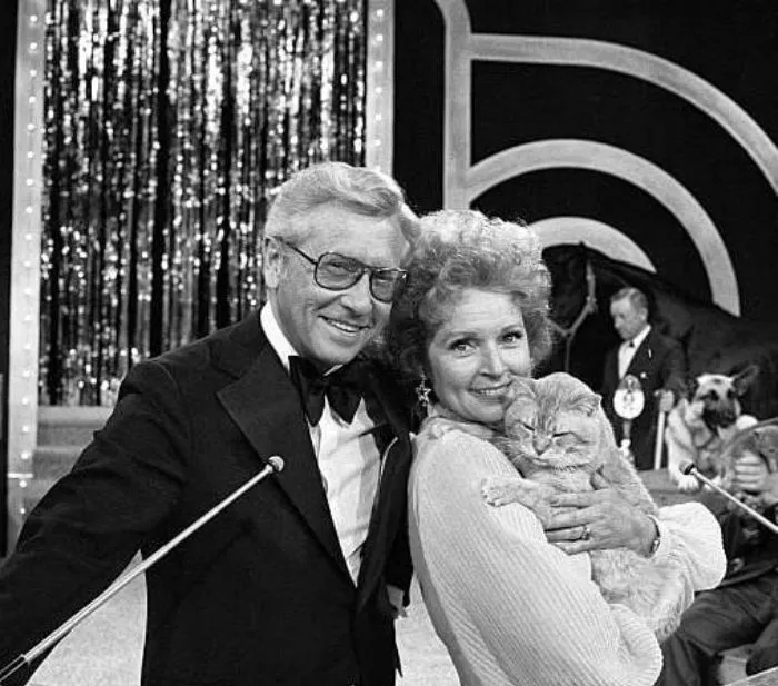 Betty White y el actor y cantante Allen Ludden, 1973
