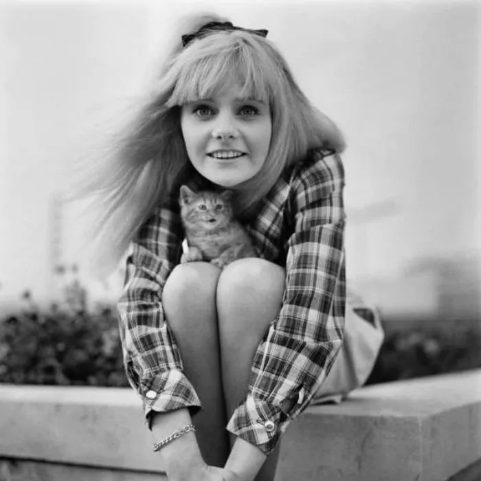 La actriz británica Sheila White, 1966