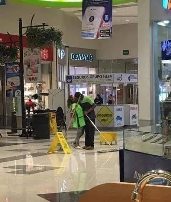 "No son anuncios, pero....": 35 Divertidos memes sin contexto