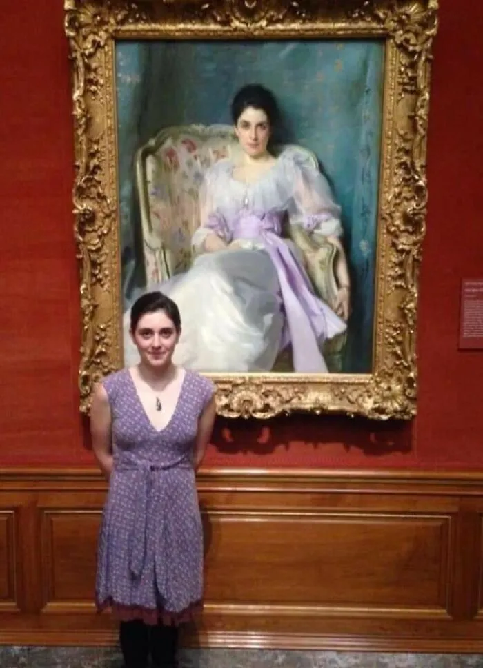 People Online Are Sharing Pictures Of Art Pieces In Museums That Look Like Them