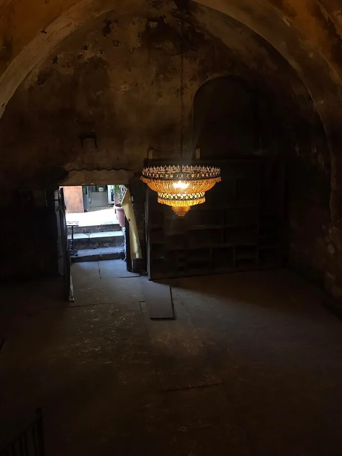 The Palace Beneath The Restaurants!