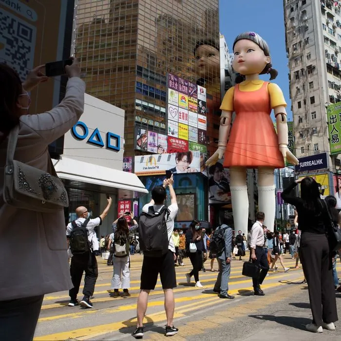 Artist Offers A New Perspective On Hong Kong Through His 60 Surreal Images (New Pics)