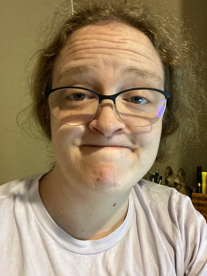 I'm 40. Forced By My Mother Into Acting In Childhood So Never Learned How To Do Makeup Properly. Mad Jealous Of Everyone Who Can. Someone Teach Me D: