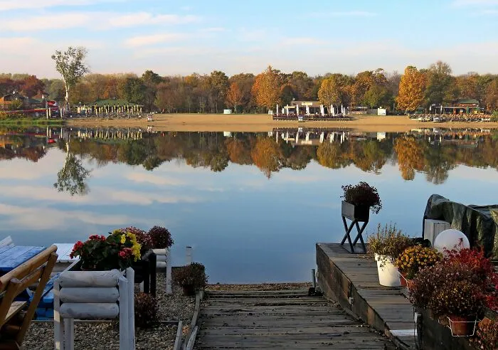 Lake Beach In Autumn - Belgrade