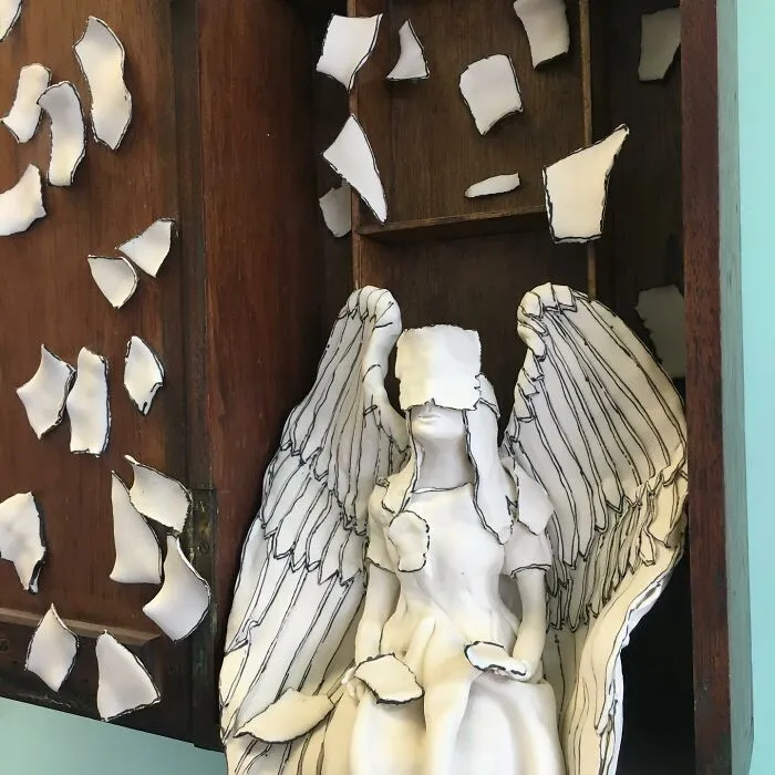 Artist Created These 61 Porcelain Sculptures That Appear As If They Belong In A Drawing
