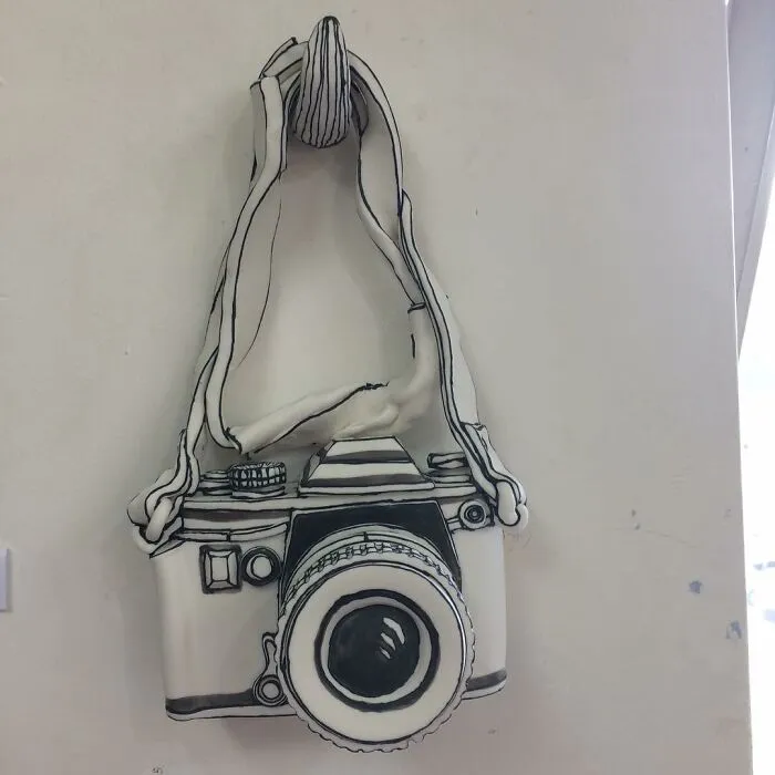 Artist Created These 61 Porcelain Sculptures That Appear As If They Belong In A Drawing