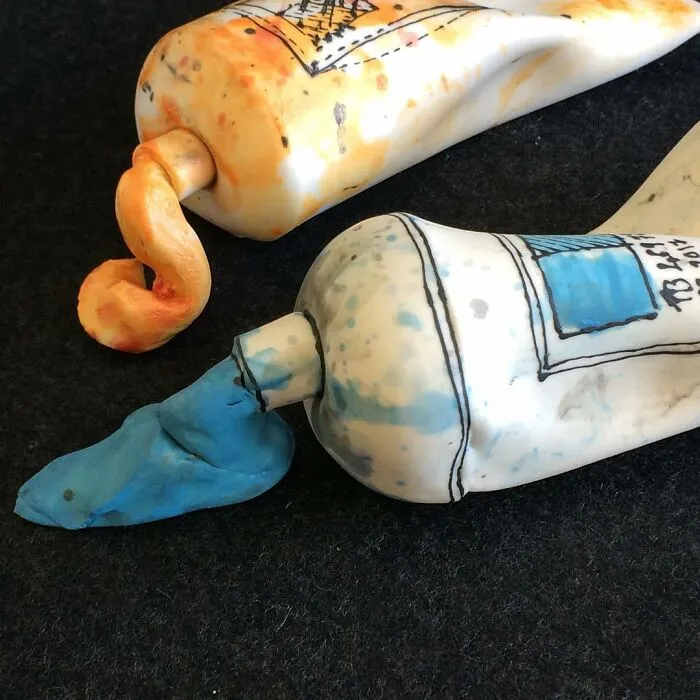 Artist Created These 61 Porcelain Sculptures That Appear As If They Belong In A Drawing