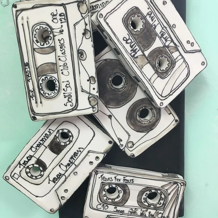 Artist Created These 61 Porcelain Sculptures That Appear As If They Belong In A Drawing