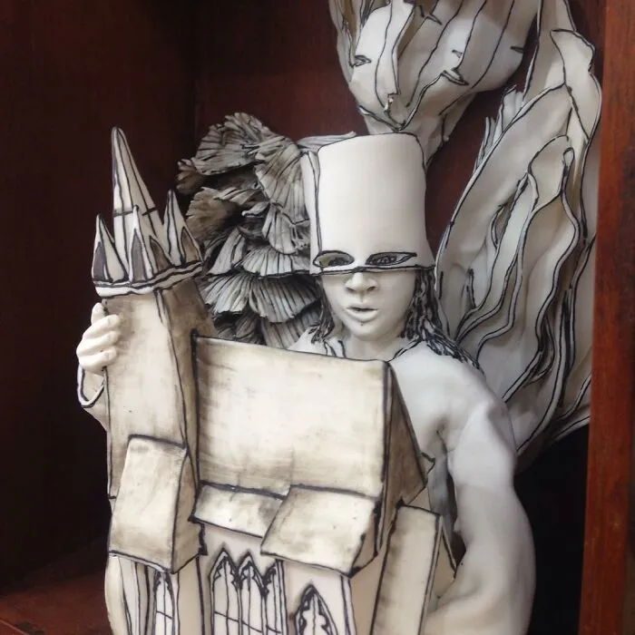 Artist Created These 61 Porcelain Sculptures That Appear As If They Belong In A Drawing
