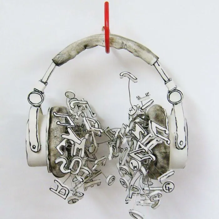 Artist Created These 61 Porcelain Sculptures That Appear As If They Belong In A Drawing